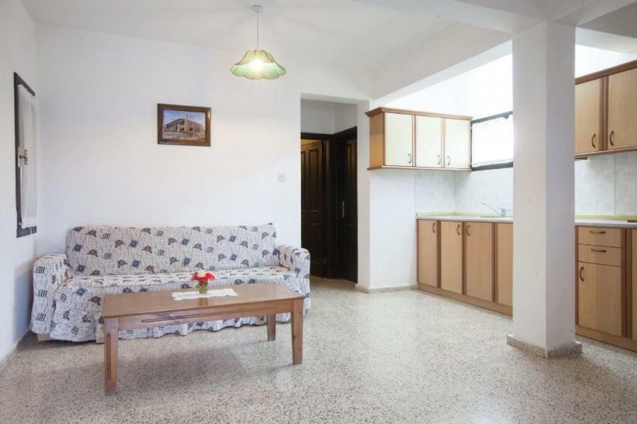 Balci Plaza Hotel And Balci Plaza Guest Bungalows Karpaz Peninsula Selenias 外观 照片