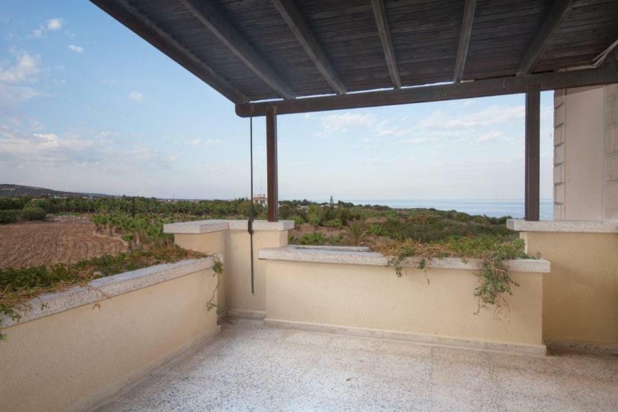 Balci Plaza Hotel And Balci Plaza Guest Bungalows Karpaz Peninsula Selenias 外观 照片